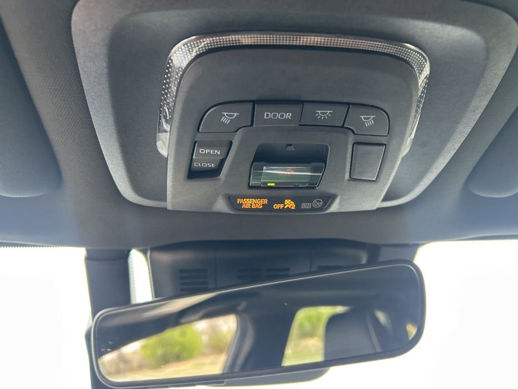 Used 2026 Toyota Crown Nightshade image 18