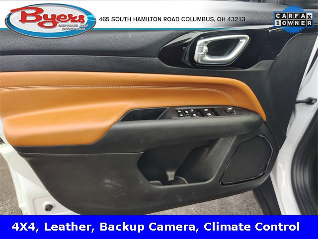 Used 2025 Jeep Compass Limited image 11