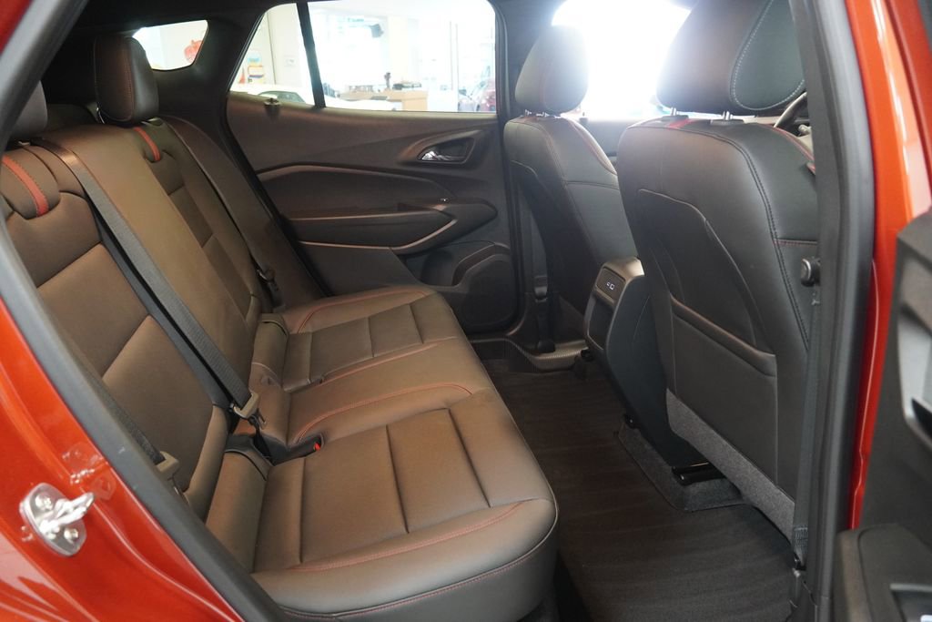 Used 2024 Chevrolet Trax RS w/ Driver Confidence Package image 29