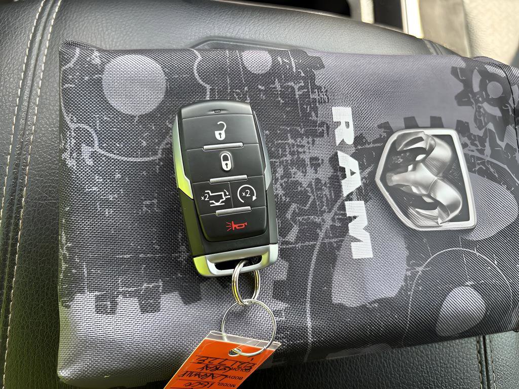 Used 2021 RAM 1500 Laramie image 18