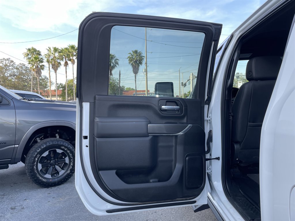 Used 2022 GMC Sierra 2500 AT4 image 41