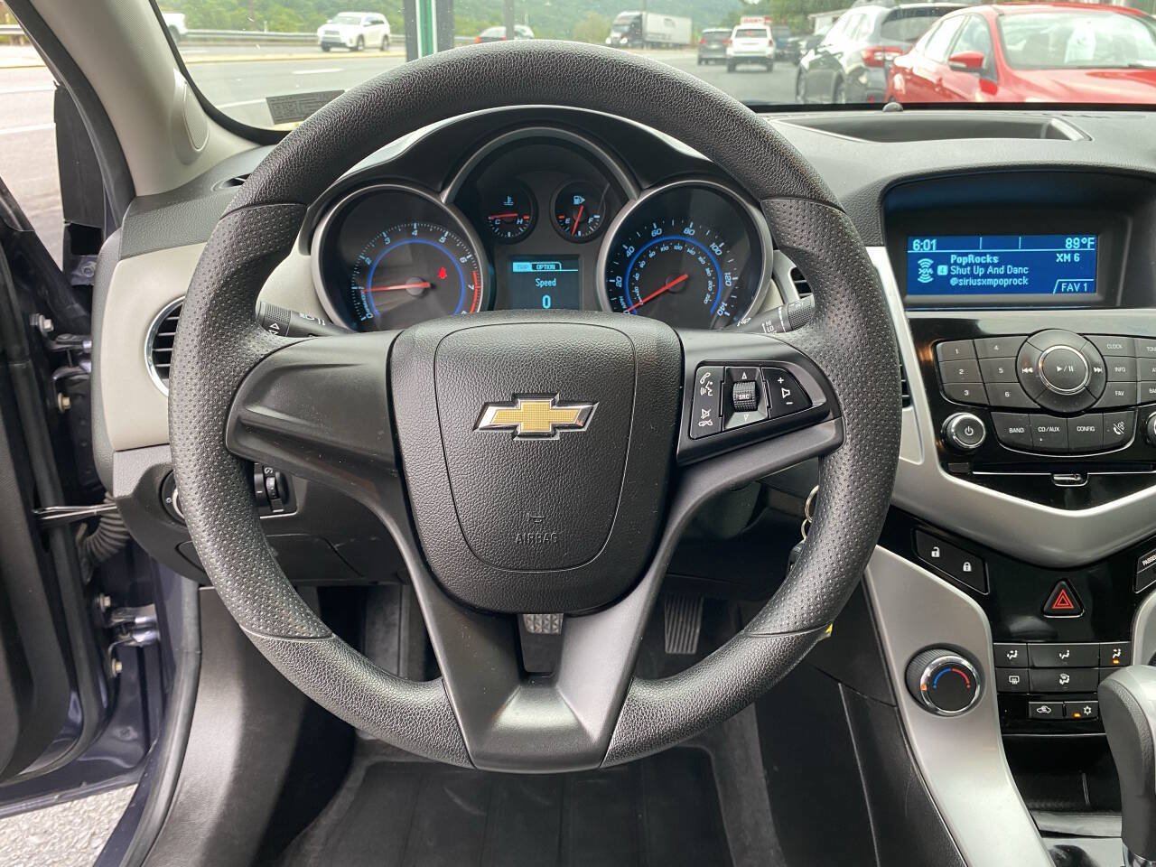 Used 2013 Chevrolet Cruze LS FWD image 13