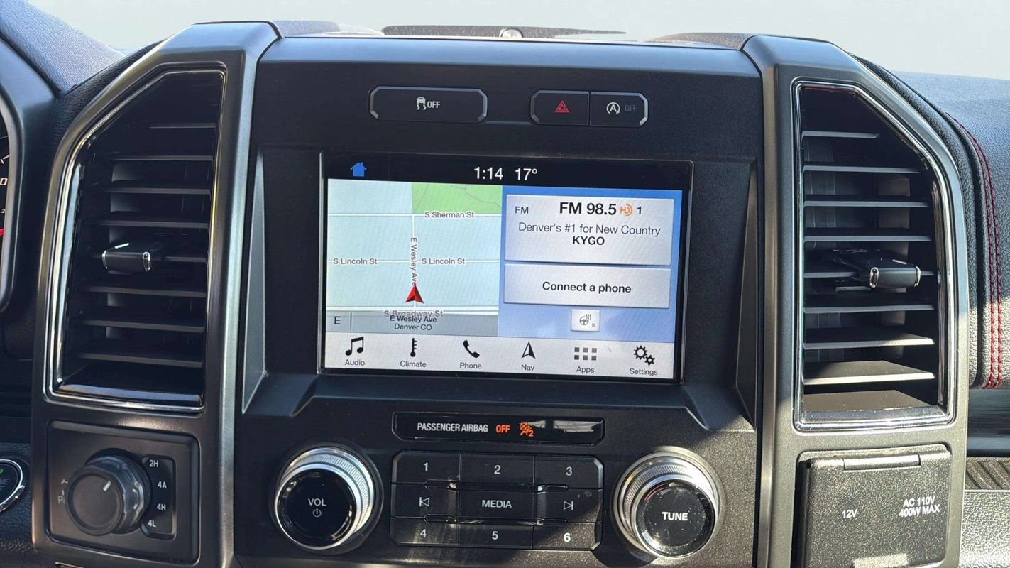 Used 2019 Ford F150 Lariat w/ Equipment Group 502A Luxury AWD/4WD image 10