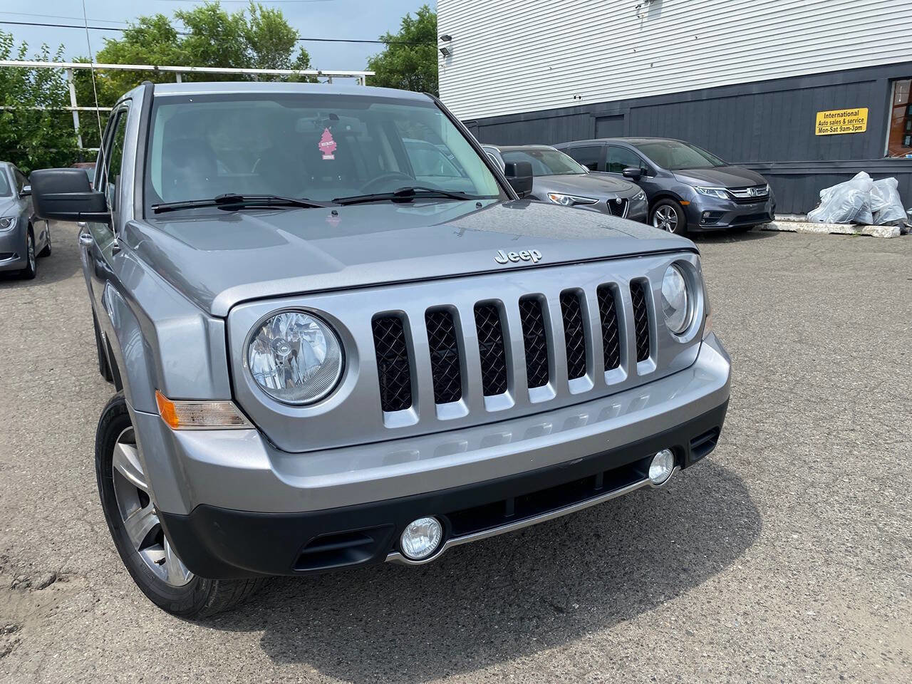 Used 2016 Jeep Patriot High Altitude image 37