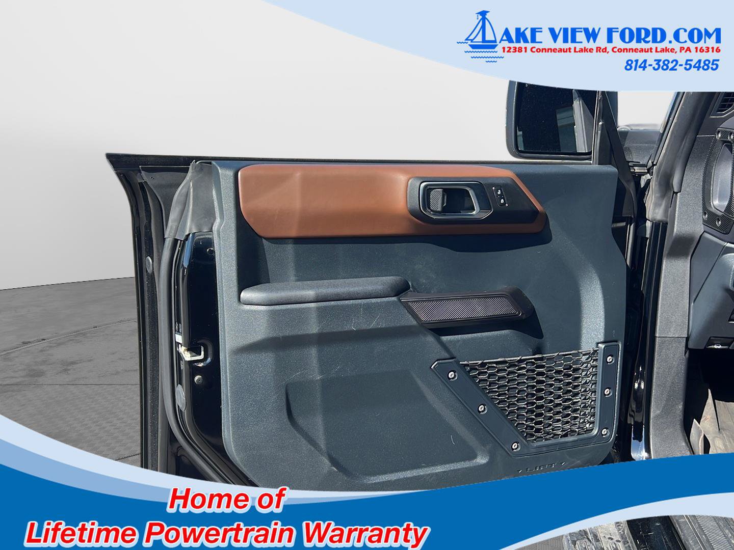 Used 2024 Ford Bronco Outer Banks AWD/4WD image 25