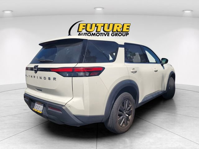 Certified 2023 Nissan Pathfinder S image 3