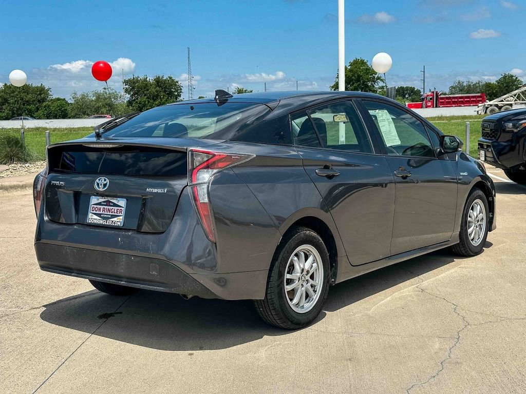 Used 2016 Toyota Prius Two FWD image 3