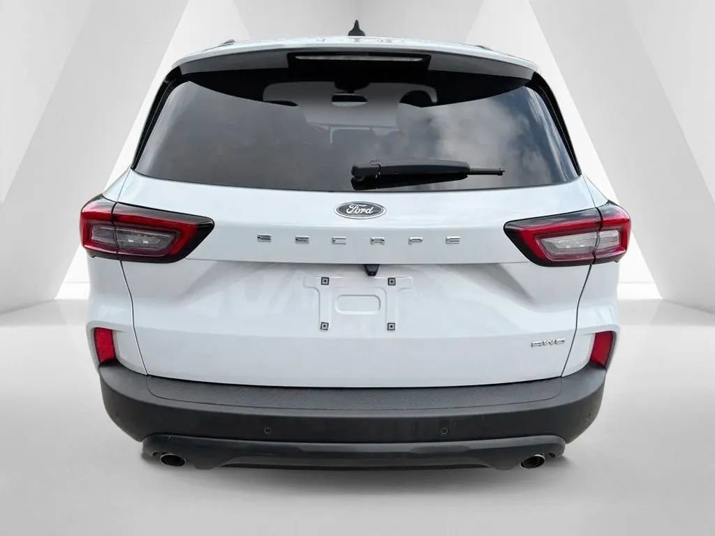 Used 2026 Ford Escape ST-Line w/ Tech Pack #1 AWD/4WD image 6