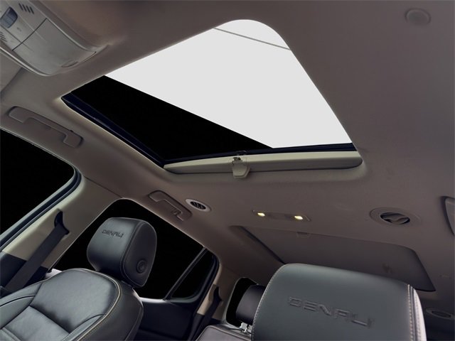 Used 2017 GMC Acadia Denali w/ Technology Package image 24