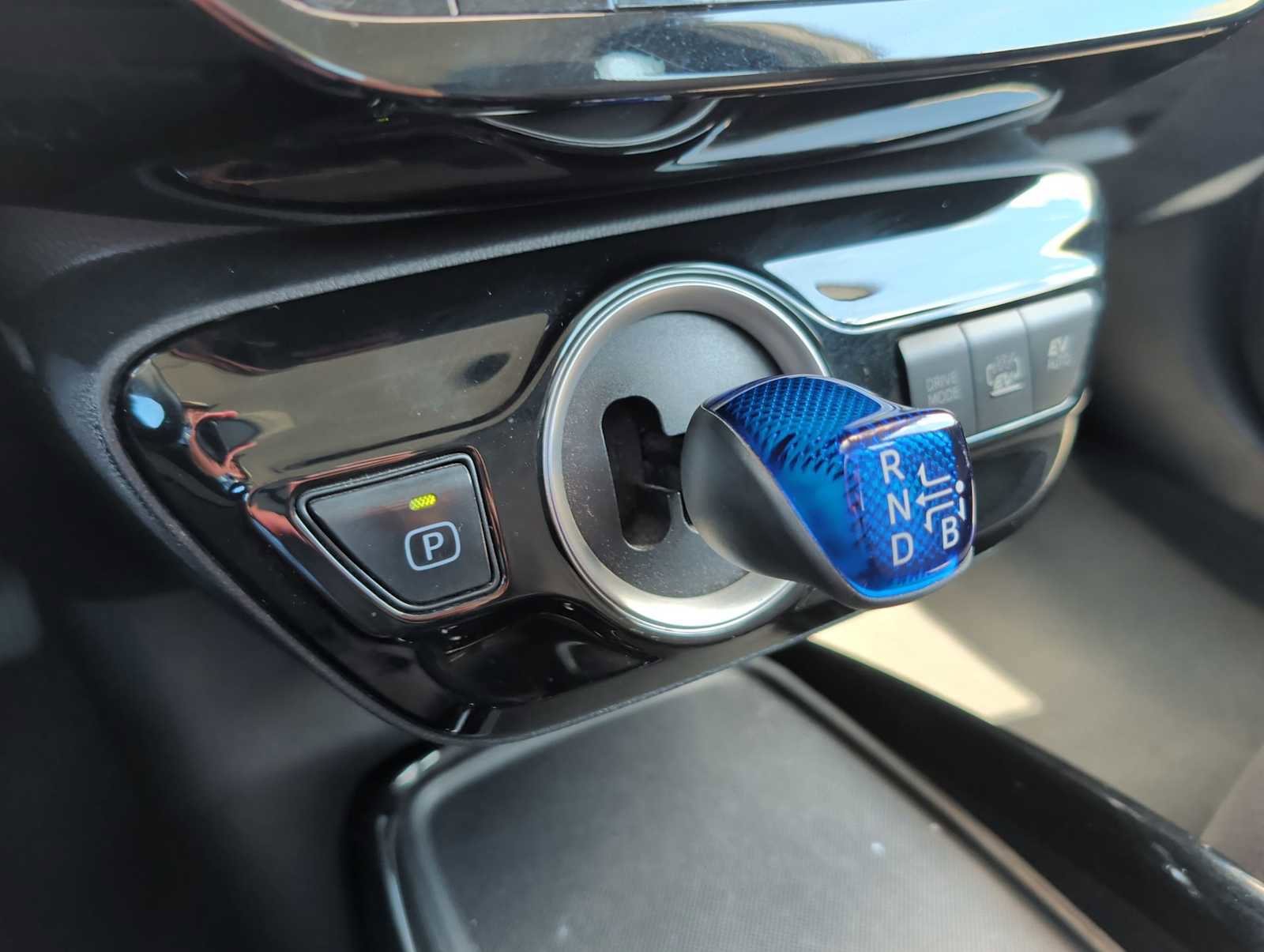 Used 2020 Toyota Prius Prime LE image 20