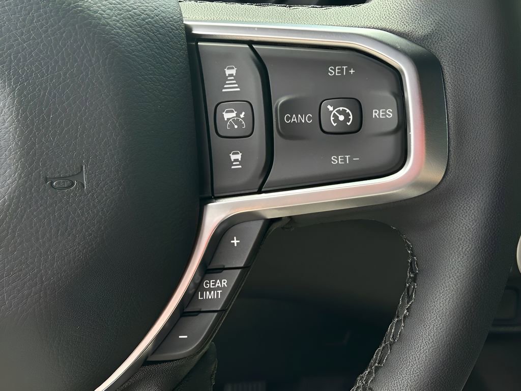 New 2026 RAM 1500 4x4 Crew Cab image 19