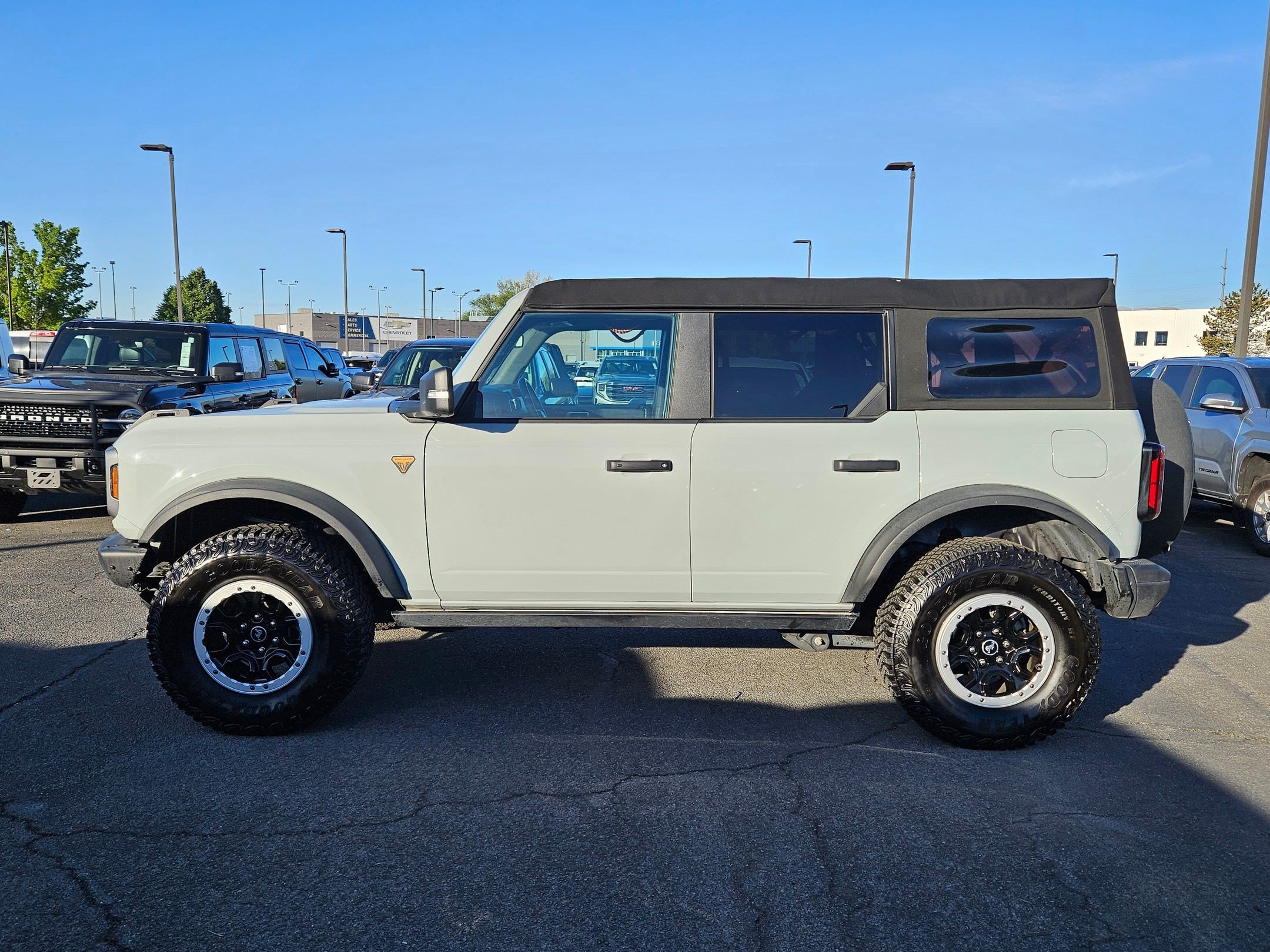Used 2024 Ford Bronco Badlands AWD/4WD image 10