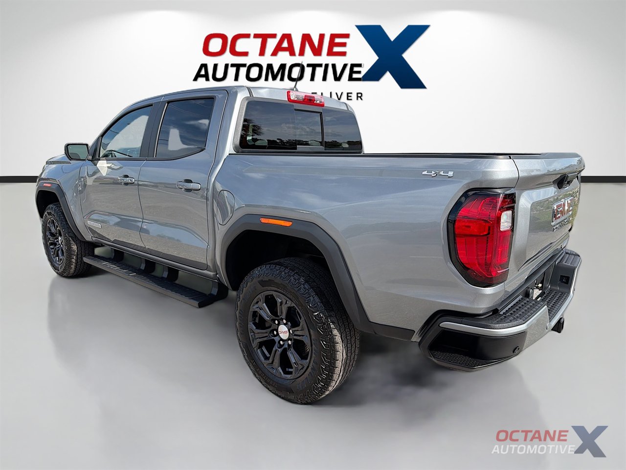 Used 2023 GMC Canyon Elevation w/ Elevation Premium Package AWD/4WD image 5