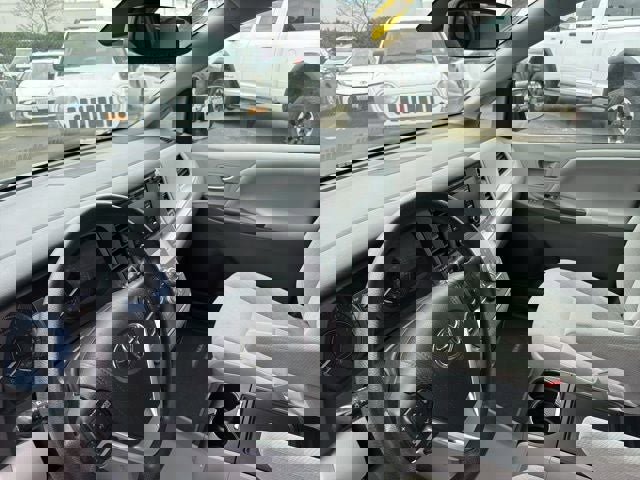 Used 2018 Toyota Sienna LE FWD image 11