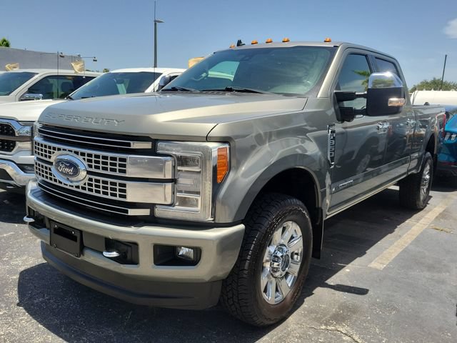 Used 2019 Ford F350 Platinum w/ Platinum Ultimate Package AWD/4WD image 37