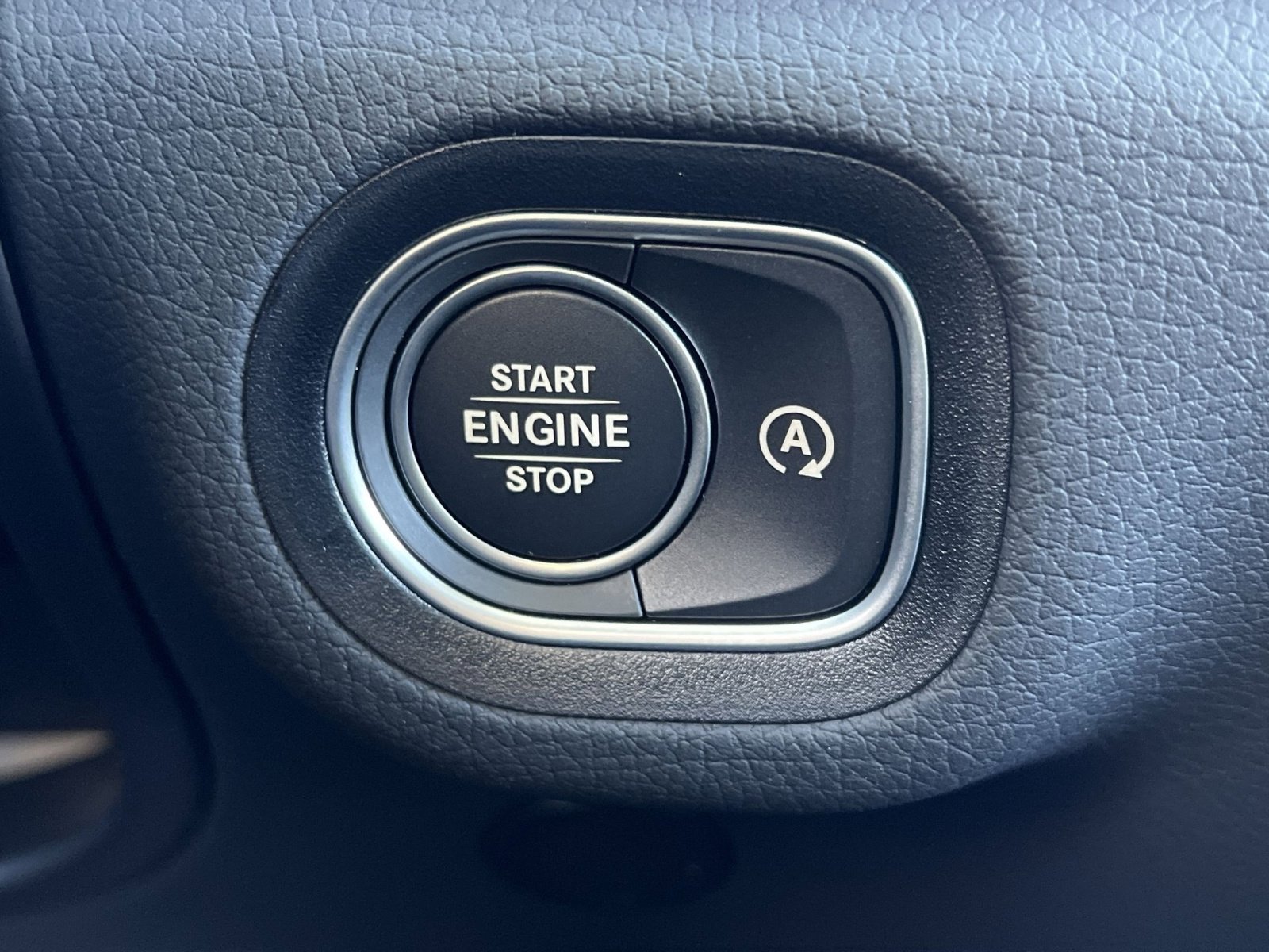 New 2026 Mercedes-Benz GLS 450 4MATIC image 33