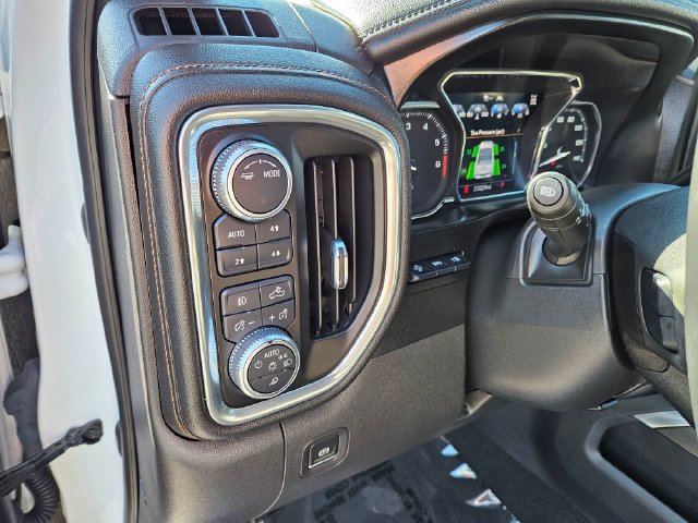 Used 2021 GMC Sierra 1500 AT4 w/ Technology Package AWD/4WD image 29