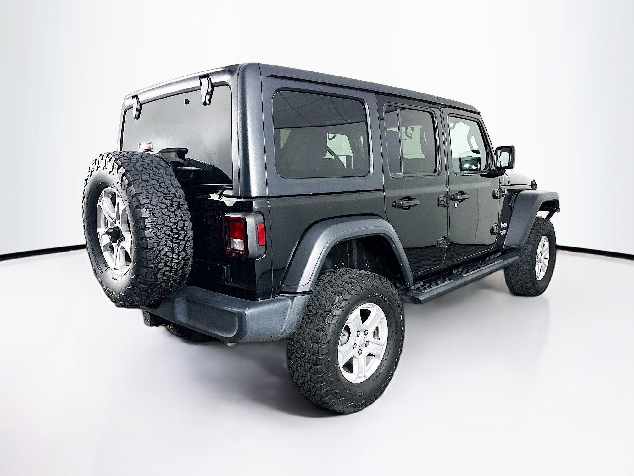 Used 2020 Jeep Wrangler Unlimited Sport S image 9