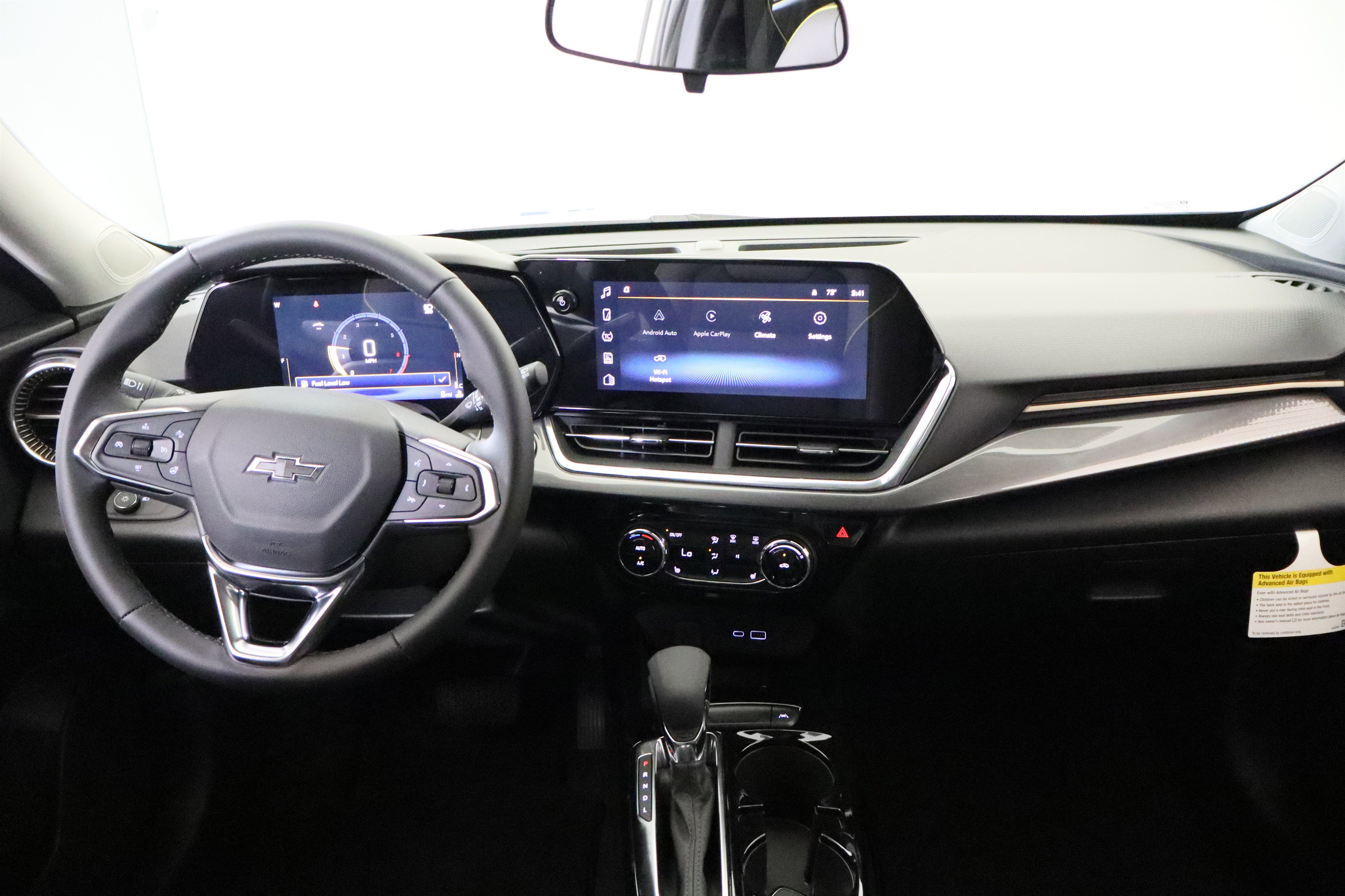 New 2026 Chevrolet Trax ACTIV w/ Sunroof Package FWD image 16