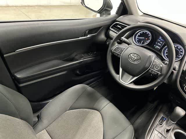 Used 2022 Toyota Camry LE FWD image 12