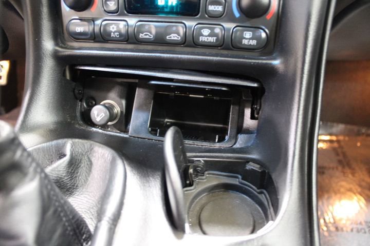 Used 2002 Chevrolet Corvette Z06 w/ Memory Pkg RWD image 35