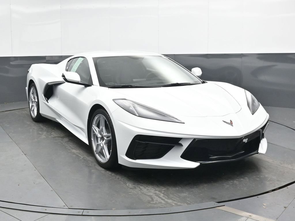 Used 2022 Chevrolet Corvette Stingray Coupe w/ 1LT RWD image 5