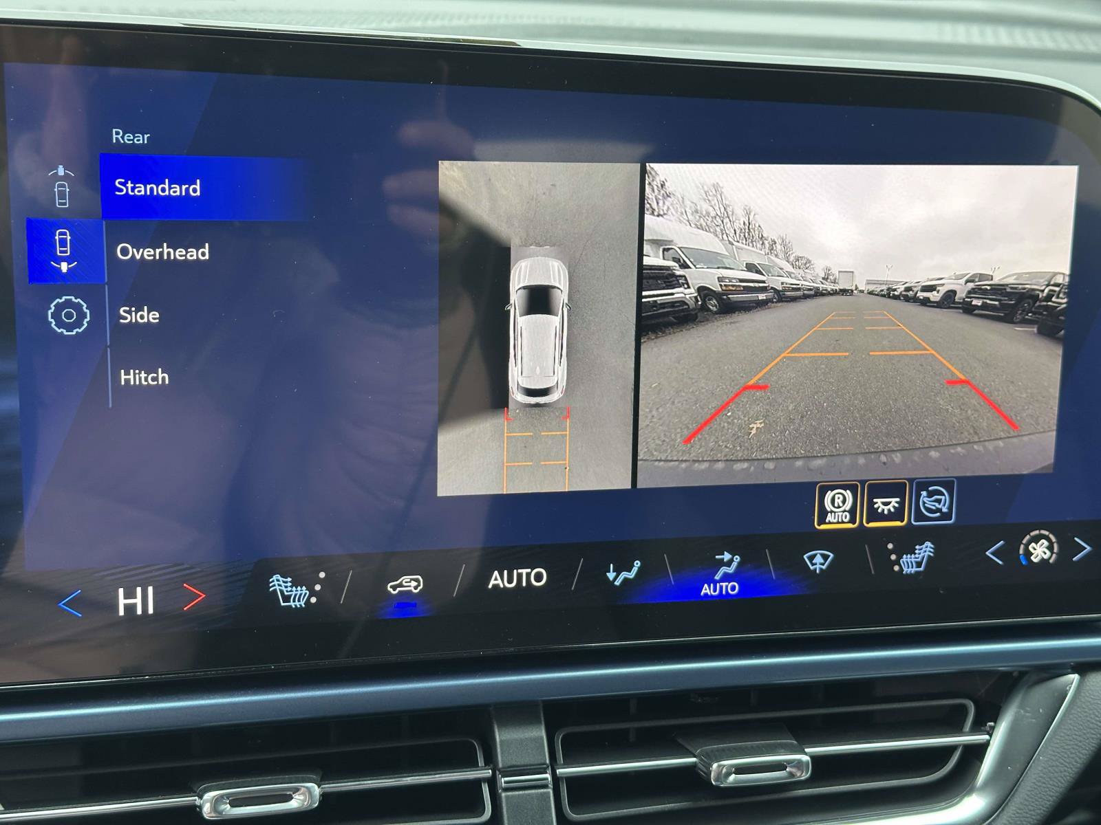 New 2026 Chevrolet Equinox EV LT AWD/4WD image 10