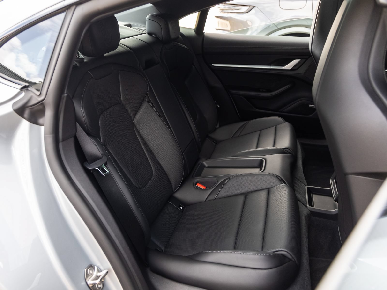 New 2026 Porsche Taycan AWD/4WD image 43