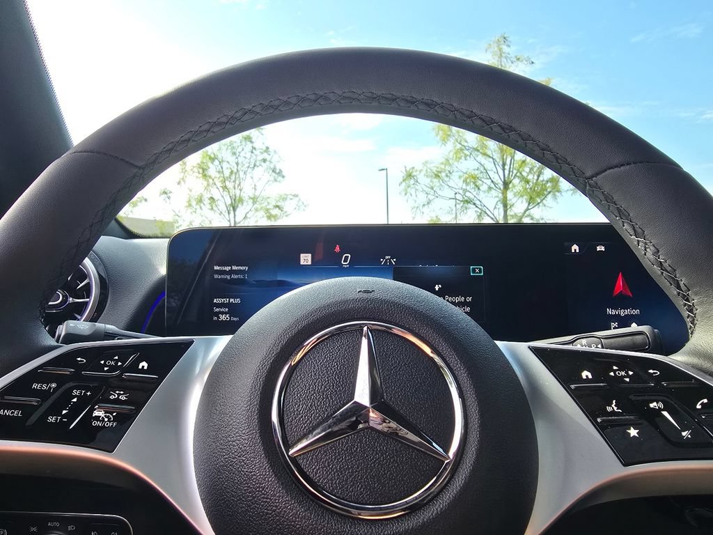 New 2026 Mercedes-Benz GLB 250 4MATIC image 27