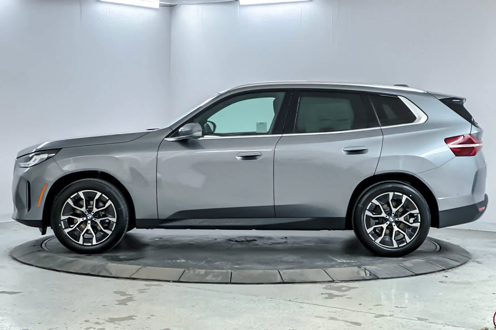 Used 2026 BMW X3 xDrive30i w/ Convenience Package AWD/4WD image 5
