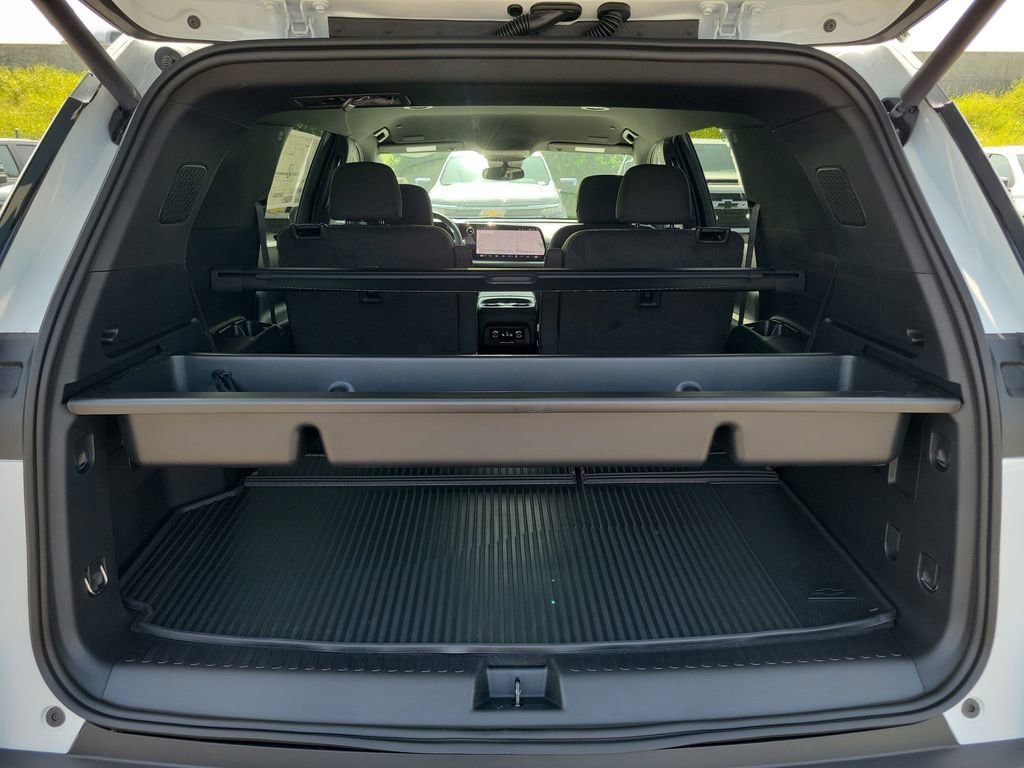 New 2026 Chevrolet Traverse LT FWD image 20