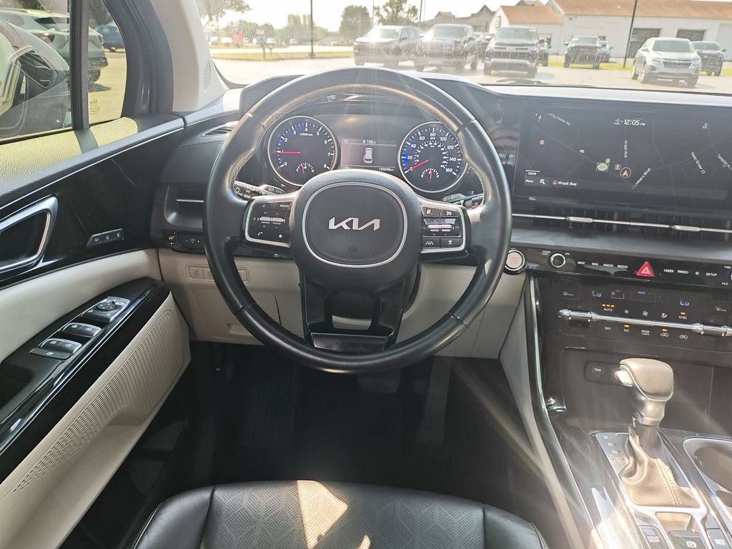Used 2022 Kia Carnival SX FWD image 12
