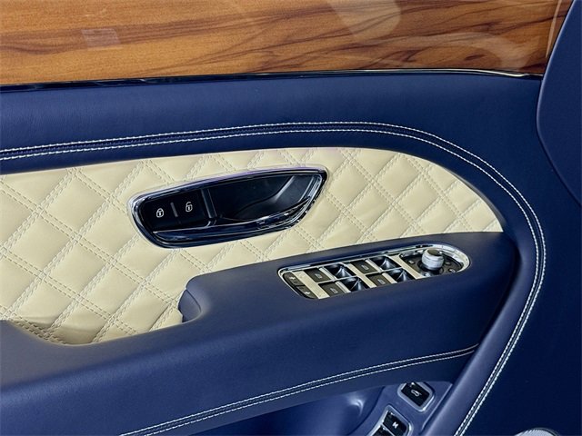 Used 2022 Bentley Bentayga image 20