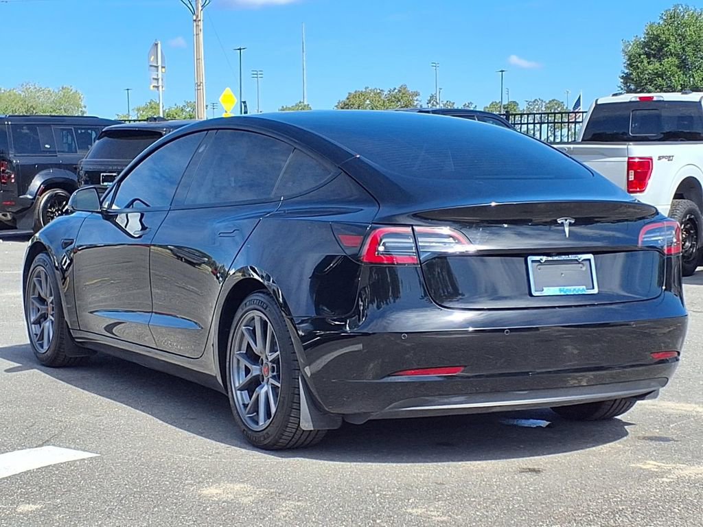 Used 2021 Tesla Model 3 Standard Range Plus RWD image 5