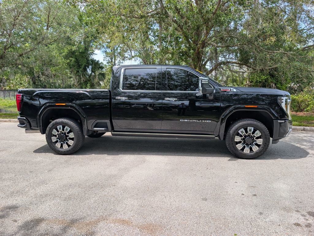 Used 2024 GMC Sierra 2500 Denali w/ Denali Reserve Package AWD/4WD image 10