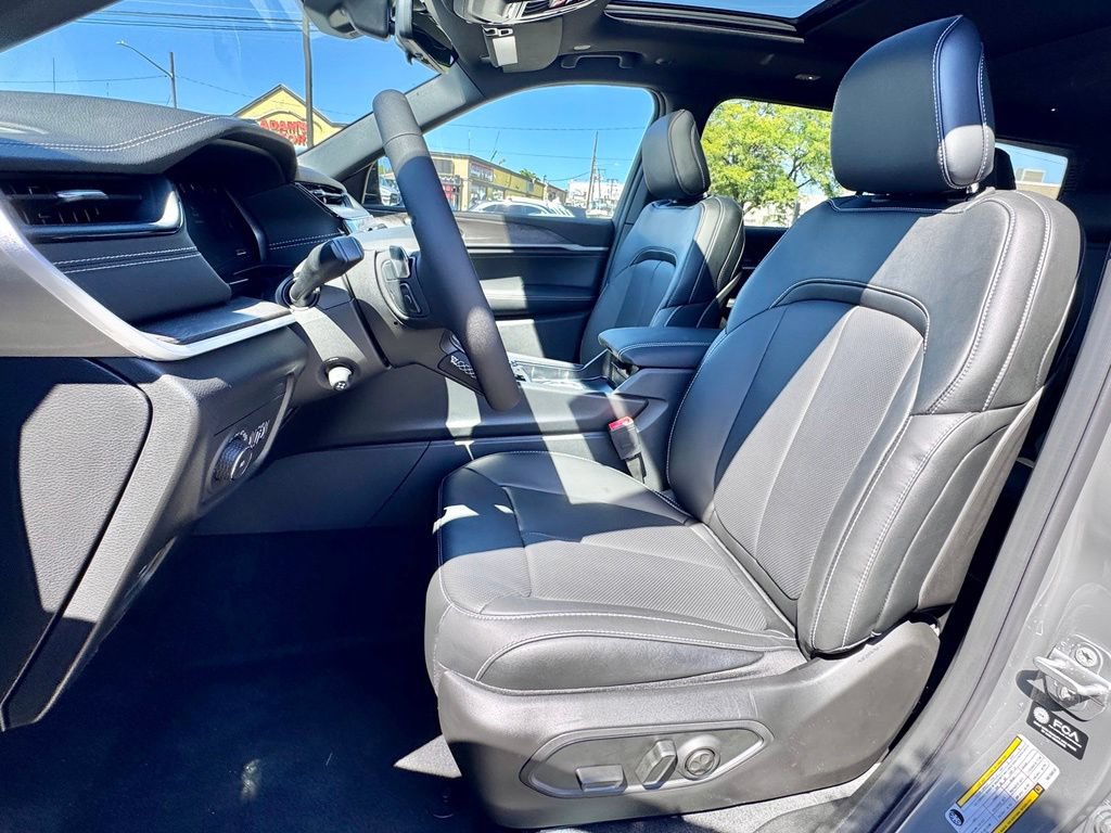 New 2027 Jeep Grand Cherokee L Limited AWD/4WD image 14