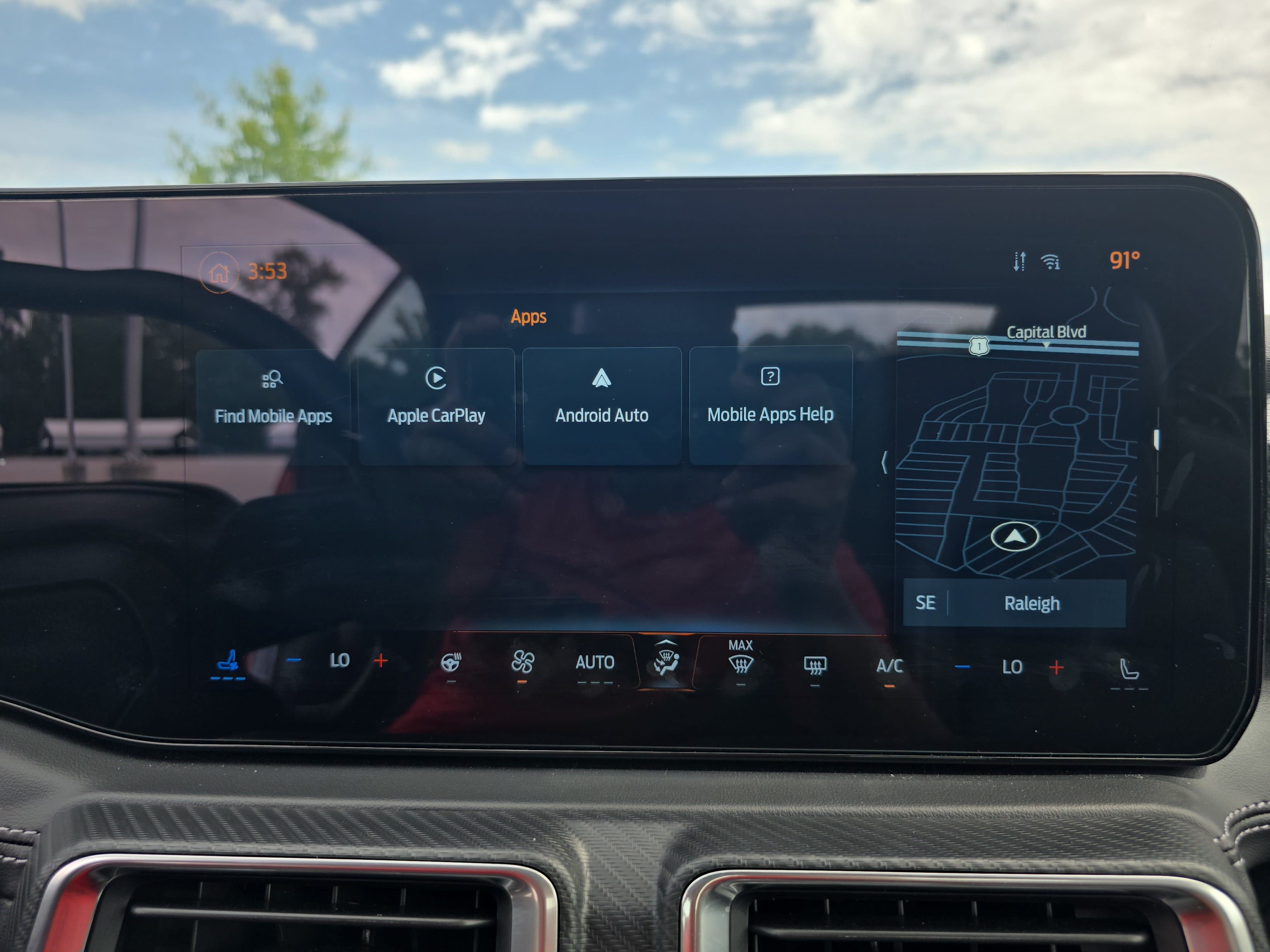 Used 2025 Ford Mustang GT Premium RWD image 19