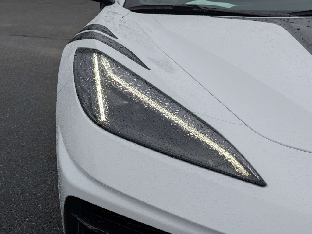 Used 2023 Chevrolet Corvette Stingray Premium Conv w/ Z51 Performance Package RWD image 10