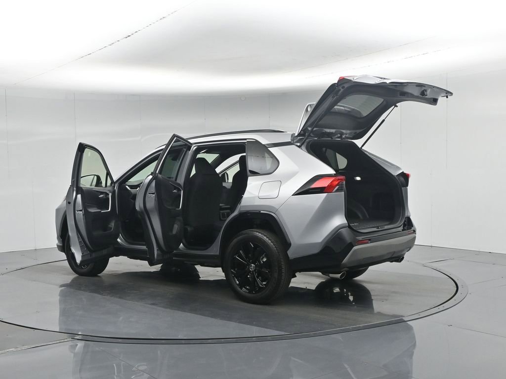 Used 2025 Toyota RAV4 SE AWD/4WD image 37