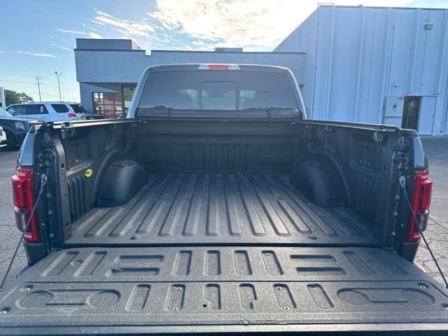 Used 2017 Ford F150 Lariat w/ Equipment Group 502A Luxury AWD/4WD image 9