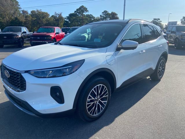 New 2025 Ford Escape SE w/ PHEV Premium Package
