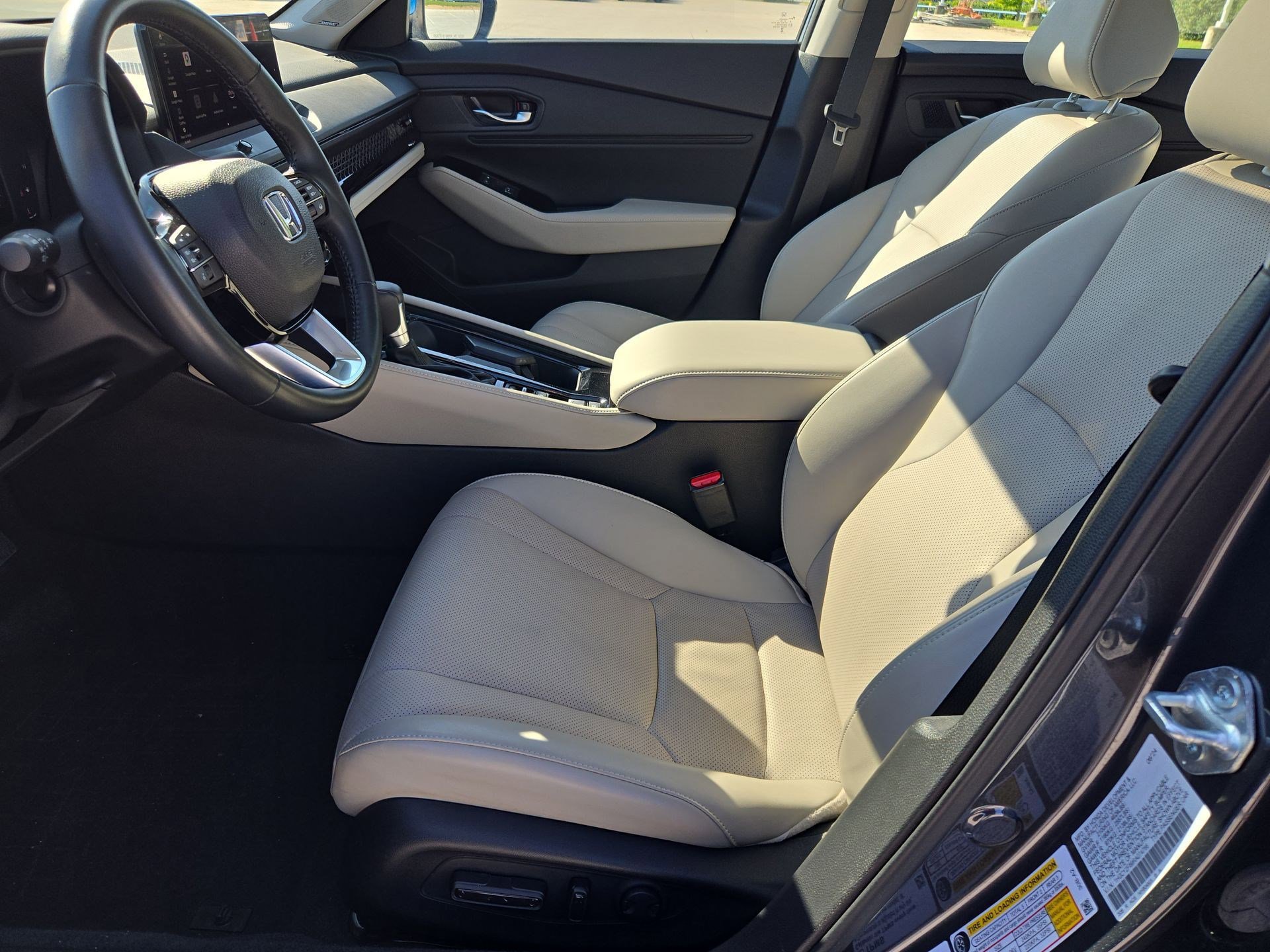 Certified 2024 Honda Accord Touring image 15