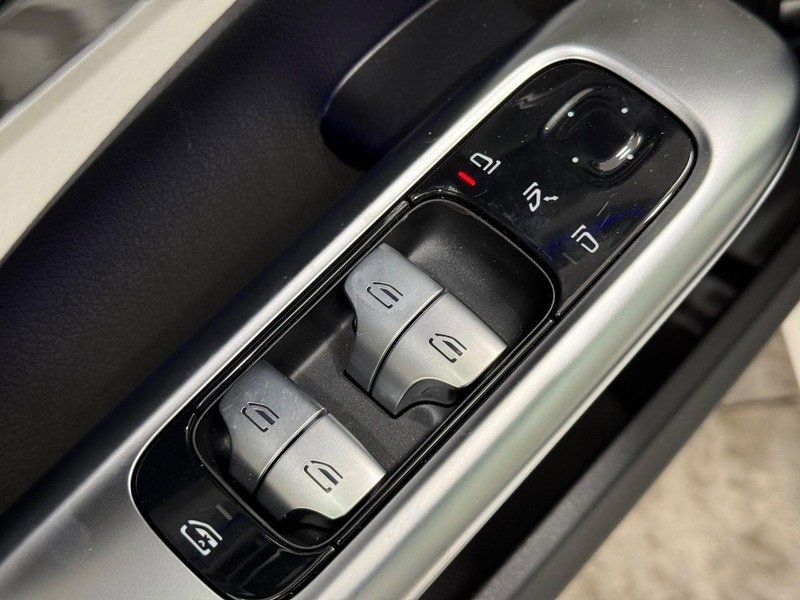 New 2026 Mercedes-Benz C 300 4MATIC Sedan image 15