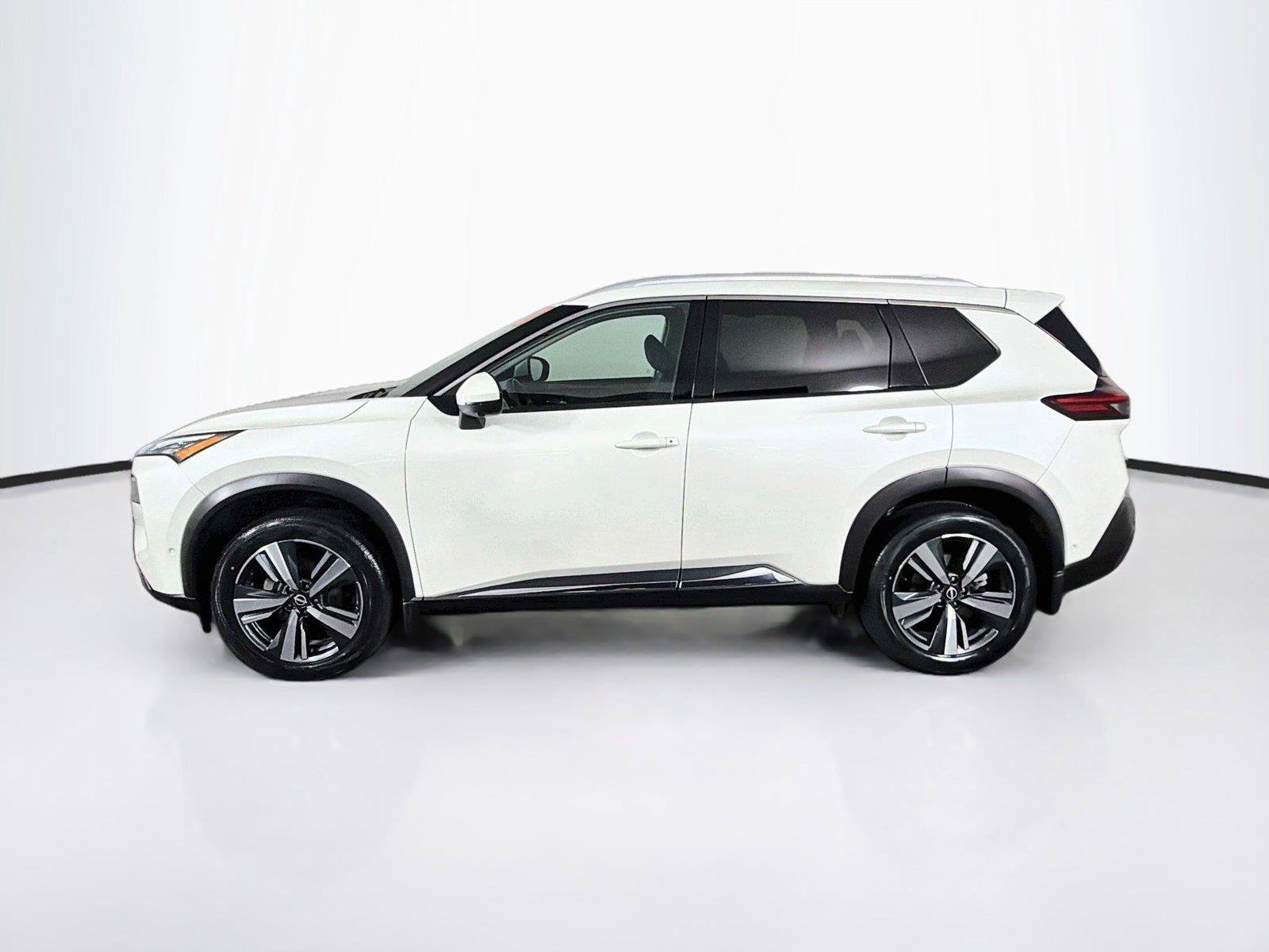 Used 2023 Nissan Rogue SL w/ SL Premium Package AWD/4WD image 8