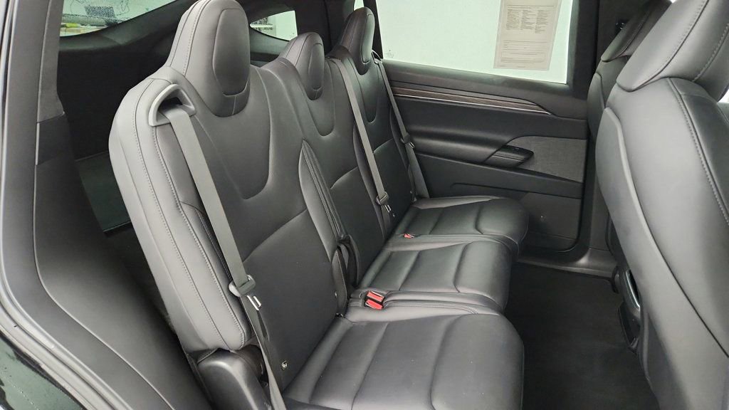 Used 2024 Tesla Model X image 26