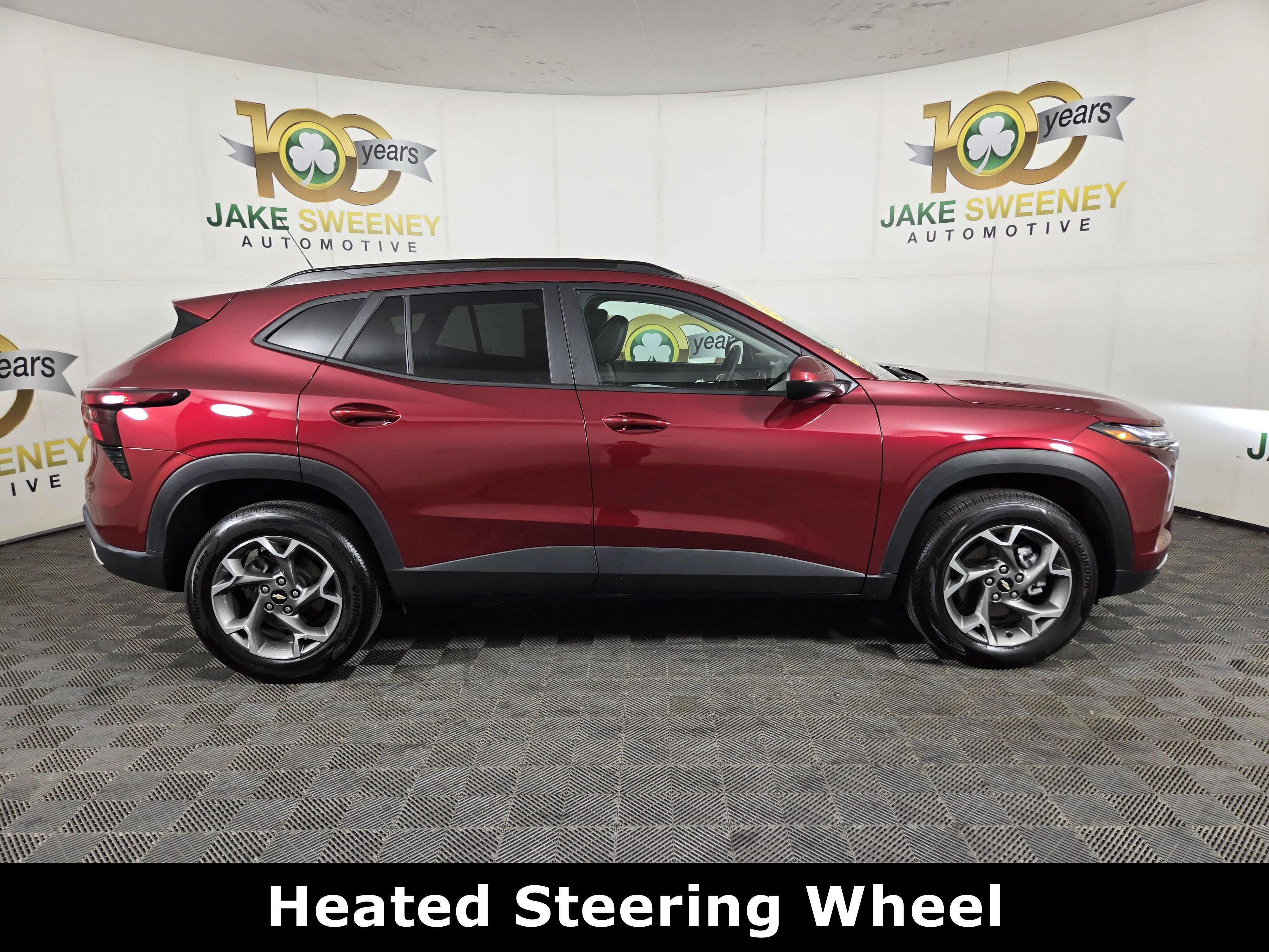 Certified 2025 Chevrolet Trax LT w/ LT Convenience Package FWD image 10