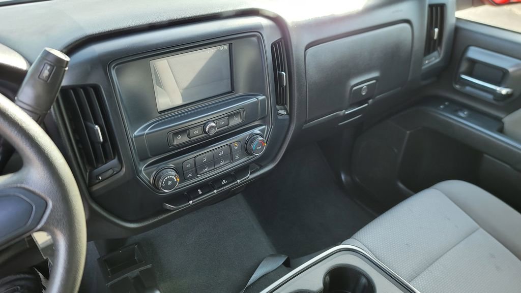 Used 2019 Chevrolet Silverado 1500 Custom w/ Custom Convenience Package image 21