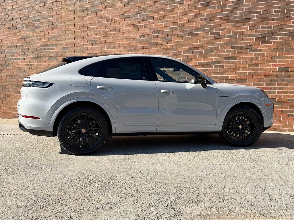 New 2026 Porsche Cayenne E-Hybrid Coupe image 7
