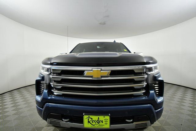 Used 2024 Chevrolet Silverado 1500 High Country w/ Technology Package image 7