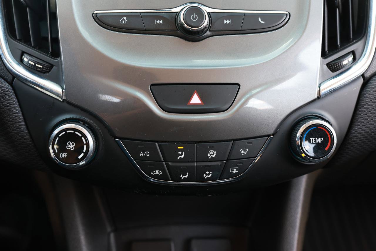 Used 2018 Chevrolet Cruze LT image 31